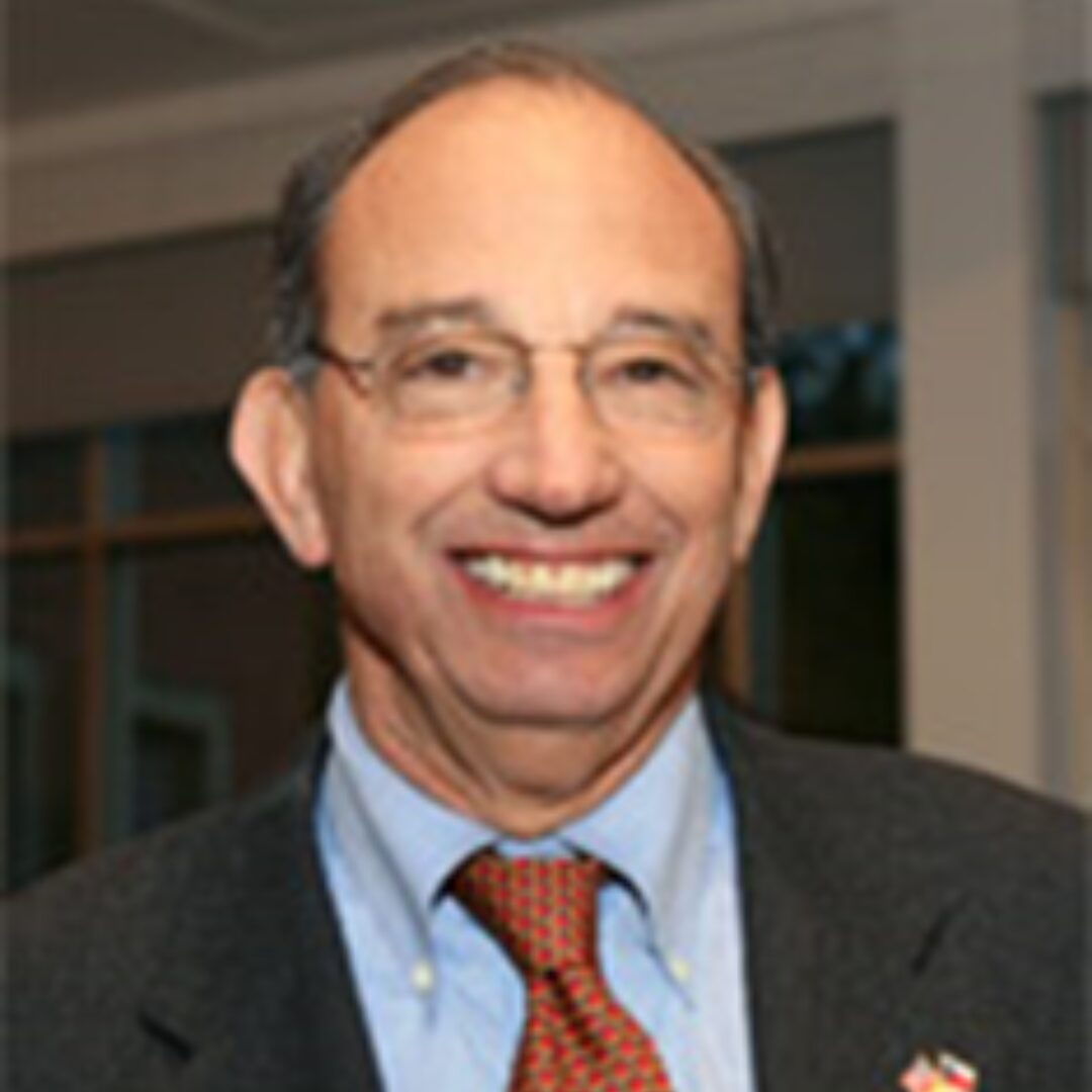 A headshot of Thomas Dine